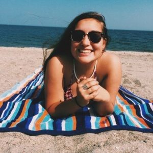 Meet your Posher, Gabby